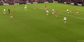 1736894001879074820.gif 华体会官网下载-【英超】若塔替补22秒闪电扳平,利物浦客场1比1森林