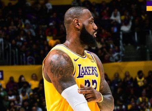 1731142843018020048.png 华体会官方网站-【现场】詹姆斯三双胜76人 拉塞尔不满情绪持续酝酿