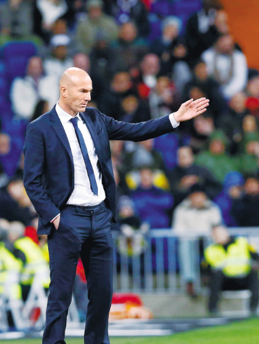 恭喜皇马！齐达内考虑复出，采访透露秘诀，姆巴佩偷着乐|齐内丁·齐达内|基利安·姆巴佩|皇家马德里|哈维-阿隆索|C罗_新浪体育_新浪新闻