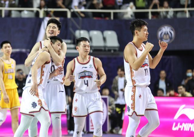 华体会app官网入口-【人物】从鹭岛少年到同曦新核 19岁葳少的林疯狂