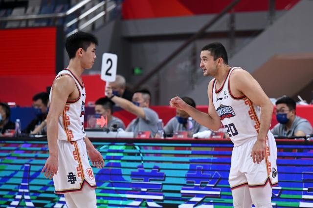 华体会app官网入口-【人物】从鹭岛少年到同曦新核 19岁葳少的林疯狂