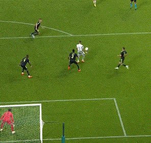 华体会app官网入口-【欧冠】本泽马伤退 小熊+魔笛破门 皇马客场3比0胜