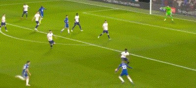 1642971314549055368.gif 华体会官网-【英超】齐耶赫世界波芒特助攻弟媳 切尔西2比0热刺